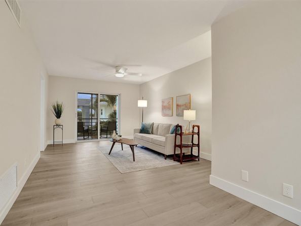 3216 SE 8th St 305, Pompano Beach FL 33062