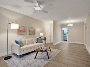 3216 SE 8th St 305, Pompano Beach FL 33062