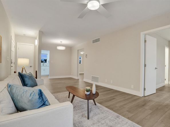 3216 SE 8th St 305, Pompano Beach FL 33062