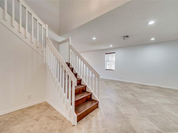 550 Slippery Rock Rd, Weston FL 33327