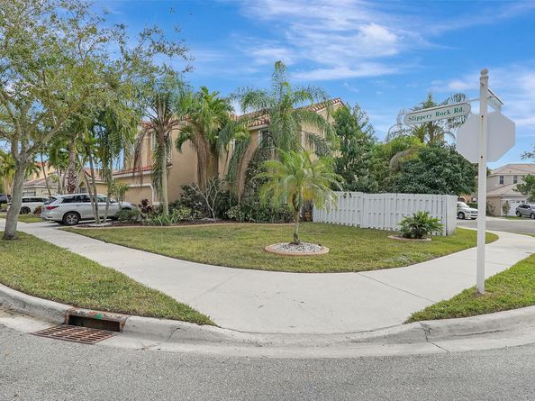 550 Slippery Rock Rd, Weston FL 33327