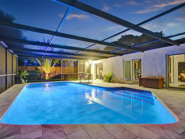 4450 NE 15th Terr, Oakland Park FL 33334