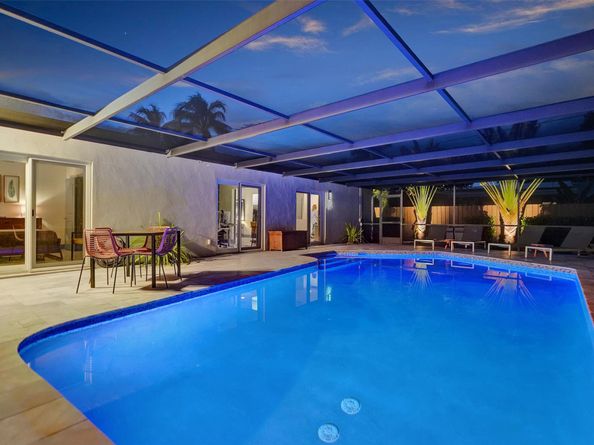 4450 NE 15th Terr, Oakland Park FL 33334