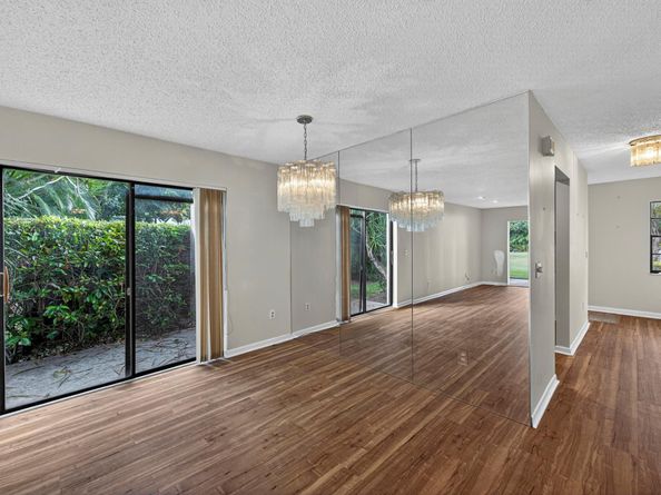 9187 Norte Lago 5i, Boca Raton FL 33428