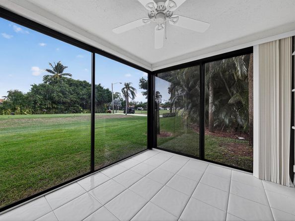 9187 Norte Lago 5i, Boca Raton FL 33428