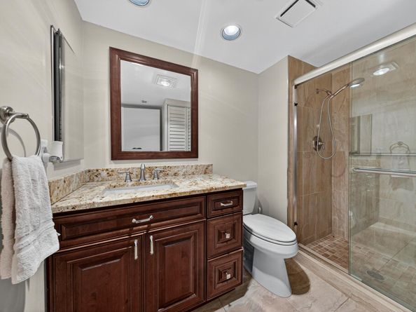 9187 Norte Lago 5i, Boca Raton FL 33428