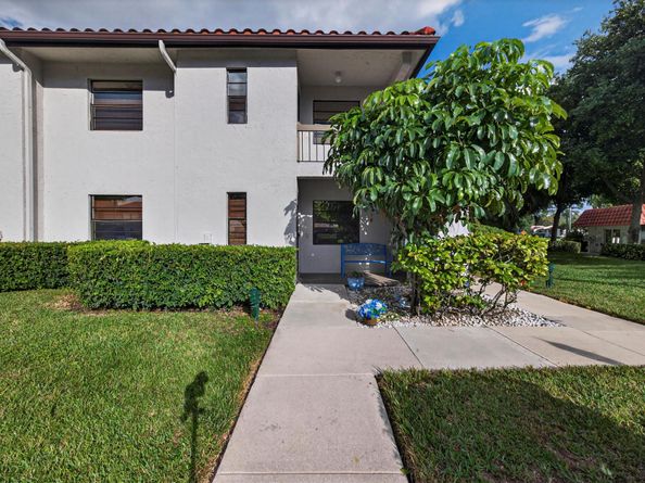 9187 Norte Lago 5i, Boca Raton FL 33428