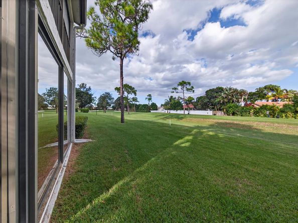 9187 Norte Lago 5i, Boca Raton FL 33428