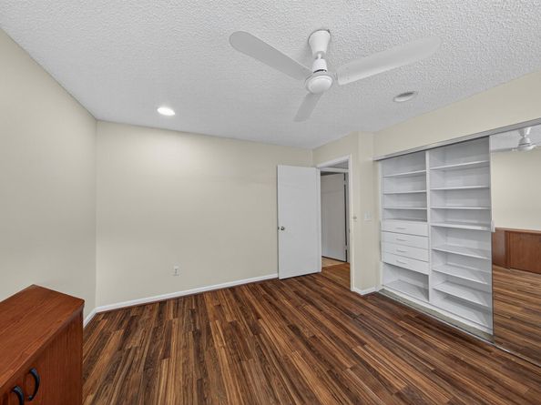 9187 Norte Lago 5i, Boca Raton FL 33428