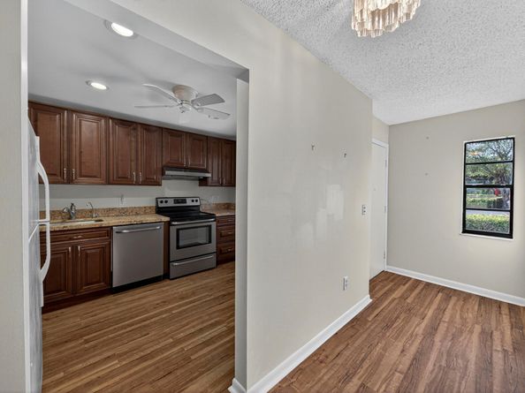 9187 Norte Lago 5i, Boca Raton FL 33428