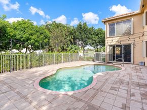 9915 Via Bernini, Lake Worth FL 33467
