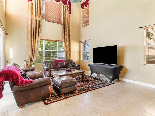 9915 Via Bernini, Lake Worth FL 33467