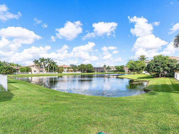 9915 Via Bernini, Lake Worth FL 33467
