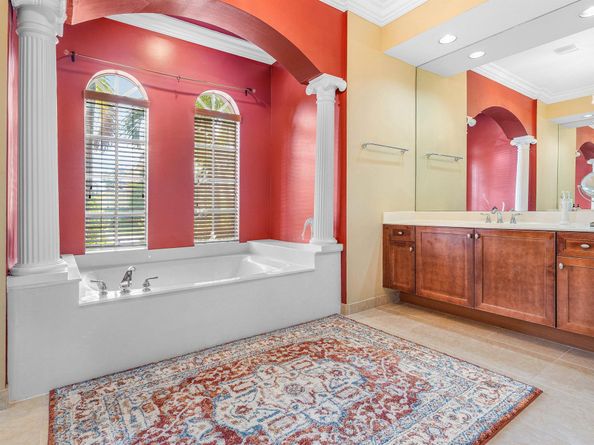 9915 Via Bernini, Lake Worth FL 33467