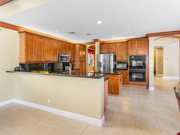 9915 Via Bernini, Lake Worth FL 33467