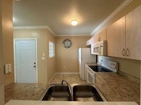 1091 Golden Lakes Boulevard 422, West Palm Beach FL 33411