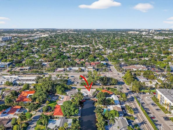 1570 NE 30th Pl, Oakland Park FL 33334