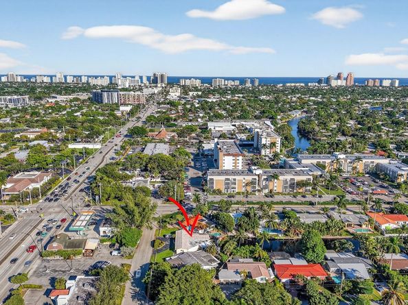 1570 NE 30th Pl, Oakland Park FL 33334