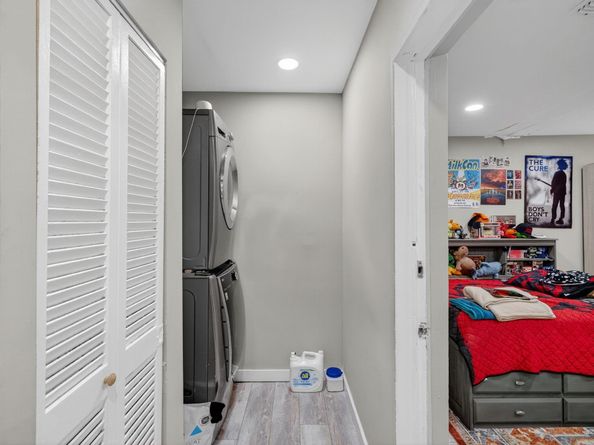 1570 NE 30th Pl, Oakland Park FL 33334