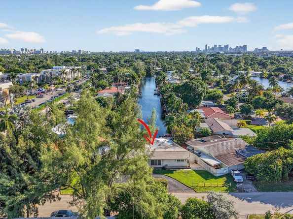 1570 NE 30th Pl, Oakland Park FL 33334