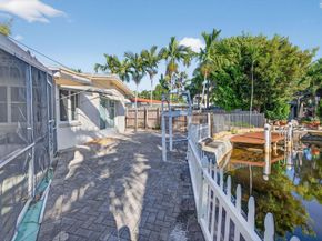 1570 NE 30th Pl, Oakland Park FL 33334