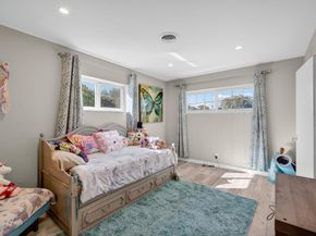 1570 NE 30th Pl, Oakland Park FL 33334