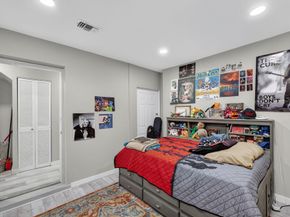 1570 NE 30th Pl, Oakland Park FL 33334