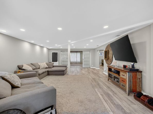 1570 NE 30th Pl, Oakland Park FL 33334