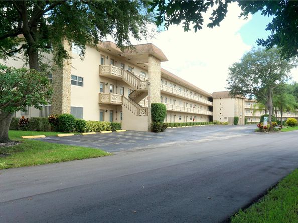 3400 NW 48th Ave 502, Lauderdale Lakes FL 33319