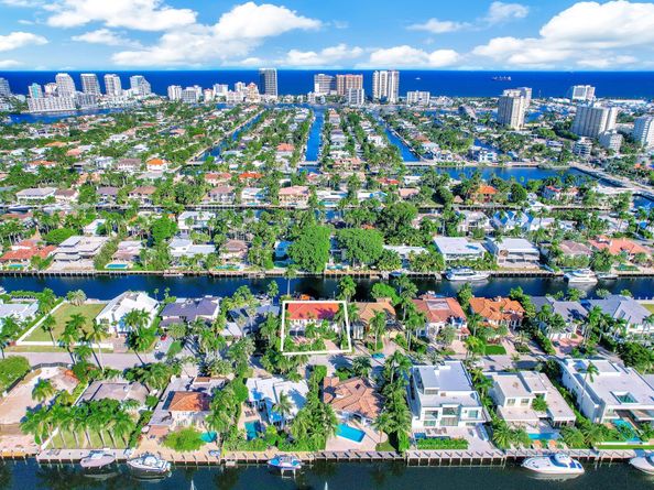 56 Fiesta Way, Fort Lauderdale FL 33301