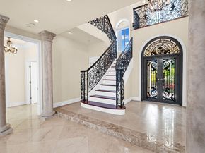 56 Fiesta Way, Fort Lauderdale FL 33301