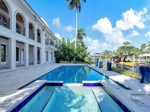 56 Fiesta Way, Fort Lauderdale FL 33301