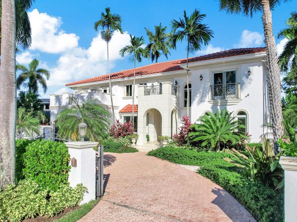 56 Fiesta Way, Fort Lauderdale FL 33301