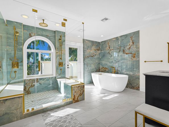 56 Fiesta Way, Fort Lauderdale FL 33301