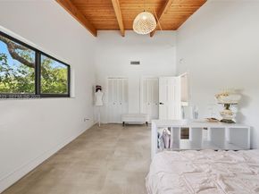 9200 NE 12th Avenue, Miami Shores FL 33138