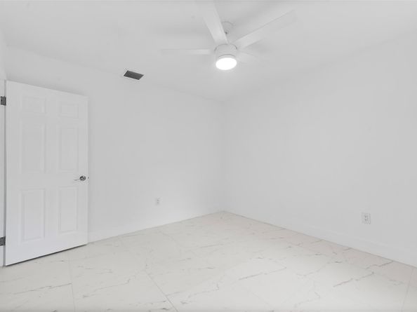1005 NW 123rd St, North Miami FL 33168