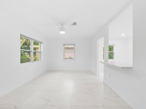 1005 NW 123rd St, North Miami FL 33168