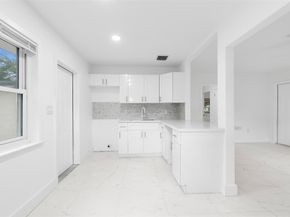 1005 NW 123rd St, North Miami FL 33168