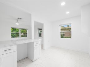 1005 NW 123rd St, North Miami FL 33168