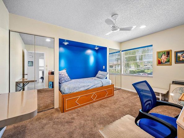 7920 Eastlake Drive 19B, Boca Raton FL 33433