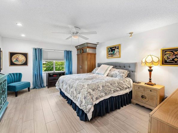 7920 Eastlake Drive 19B, Boca Raton FL 33433