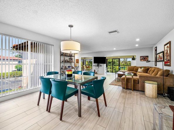 7920 Eastlake Drive 19B, Boca Raton FL 33433