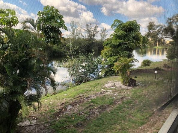 3280 Spanish Moss Ter 209, Lauderhill FL 33319