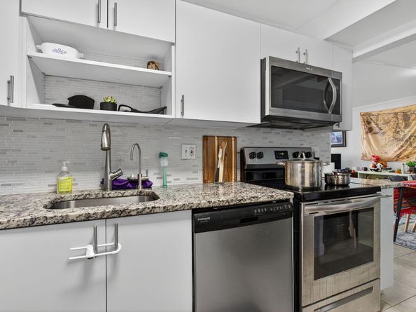 1428 SE 4th Avenue 102, Deerfield Beach FL 33441