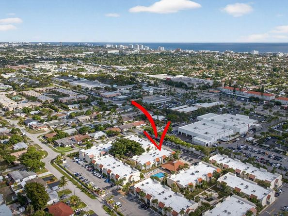 1428 SE 4th Avenue 102, Deerfield Beach FL 33441