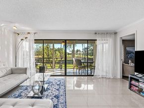 5589 Fairway Park Drive 202, Boynton Beach FL 33437