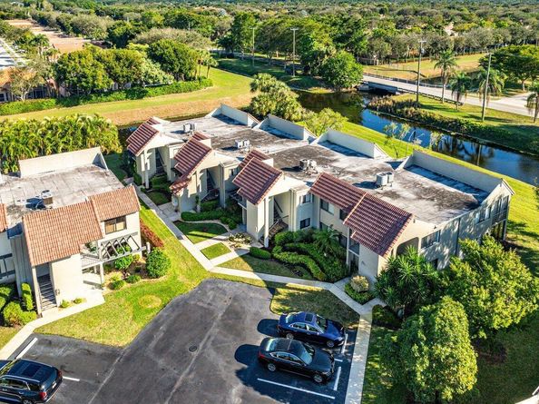 5589 Fairway Park Drive 202, Boynton Beach FL 33437