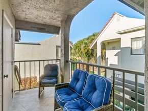 5589 Fairway Park Drive 202, Boynton Beach FL 33437