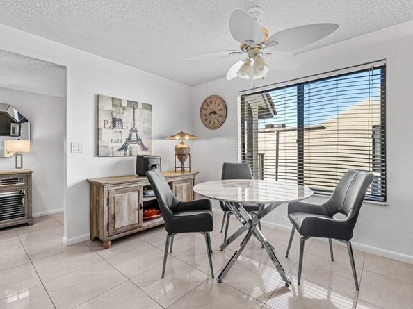 5589 Fairway Park Drive 202, Boynton Beach FL 33437