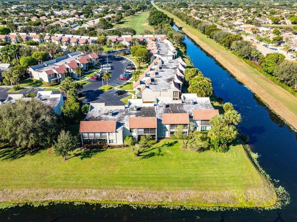 5589 Fairway Park Drive 202, Boynton Beach FL 33437